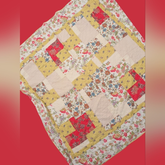 Brunelli Floral Patchwork Quilt - Picture 5 of 7